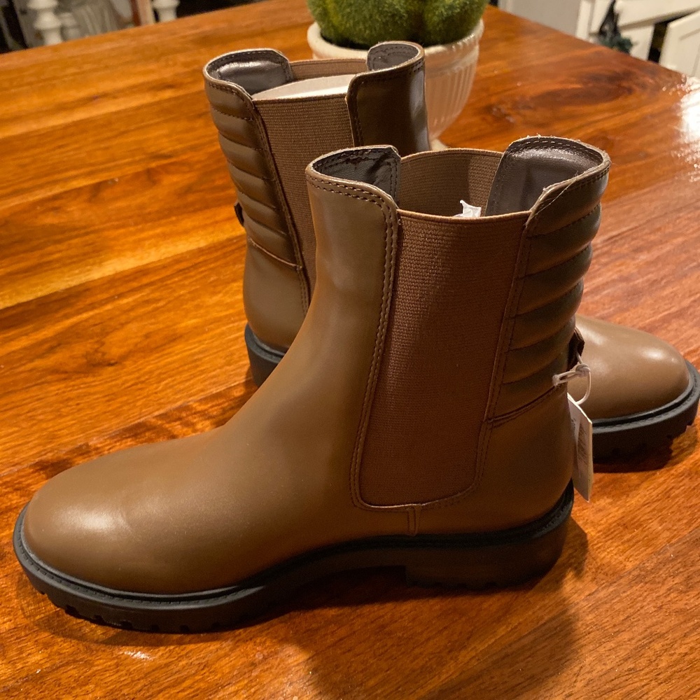 Gap boots